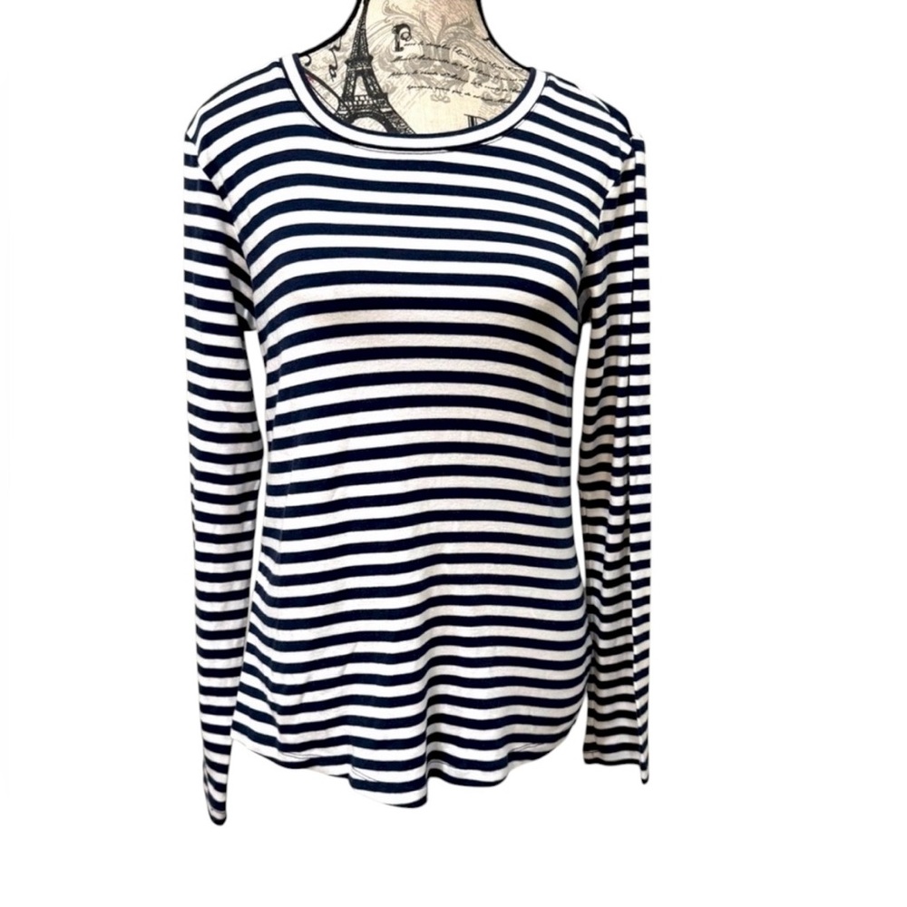 Eddie Bauer Striped Navy and White Long Sleeve Top size Medium